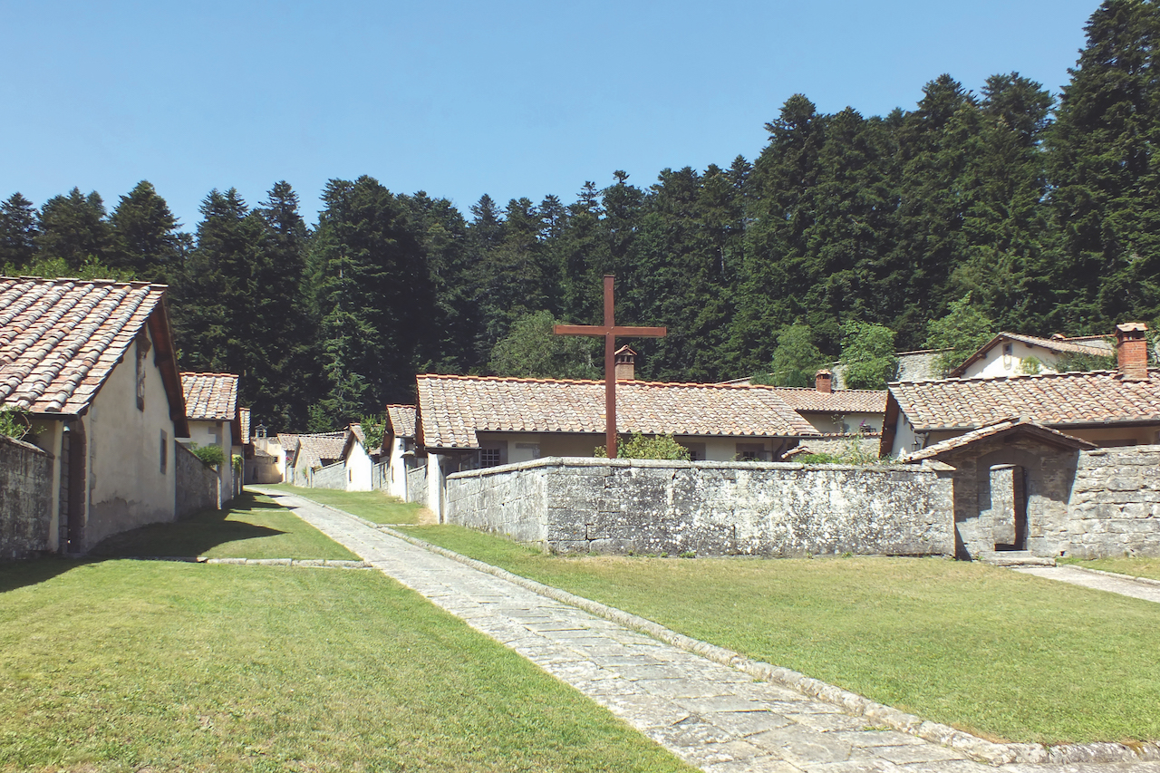 Weekend Camper ad Arezzo Passando dai Monasteri del Parco del